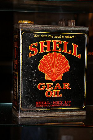 SHELL (Black) GEAR OIL (Half gallon) - click to enlarge
